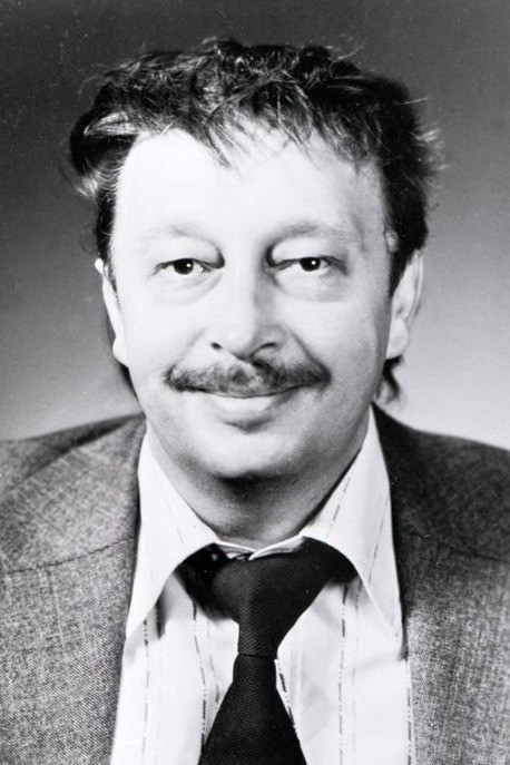 Sulev Nõmmik backdrop