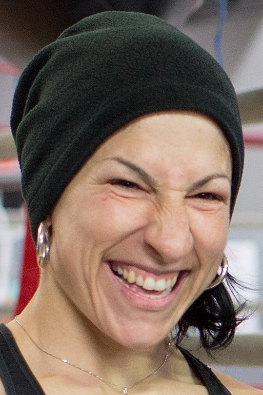 Miriam Gutiérrez backdrop