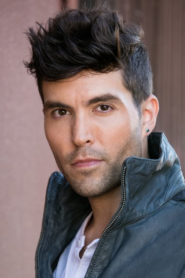 Ian Shepard backdrop