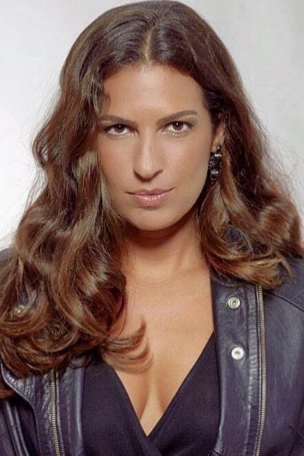 Paola Castilho backdrop