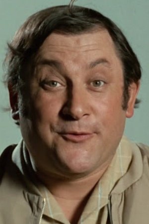 Yves Elliot backdrop