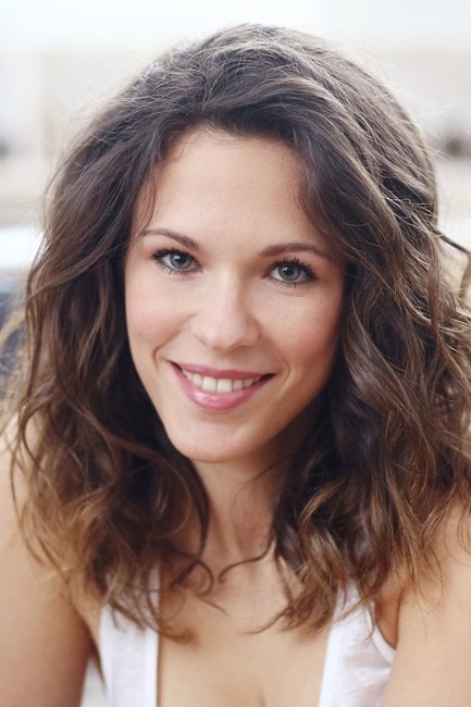 Lorie Pester backdrop