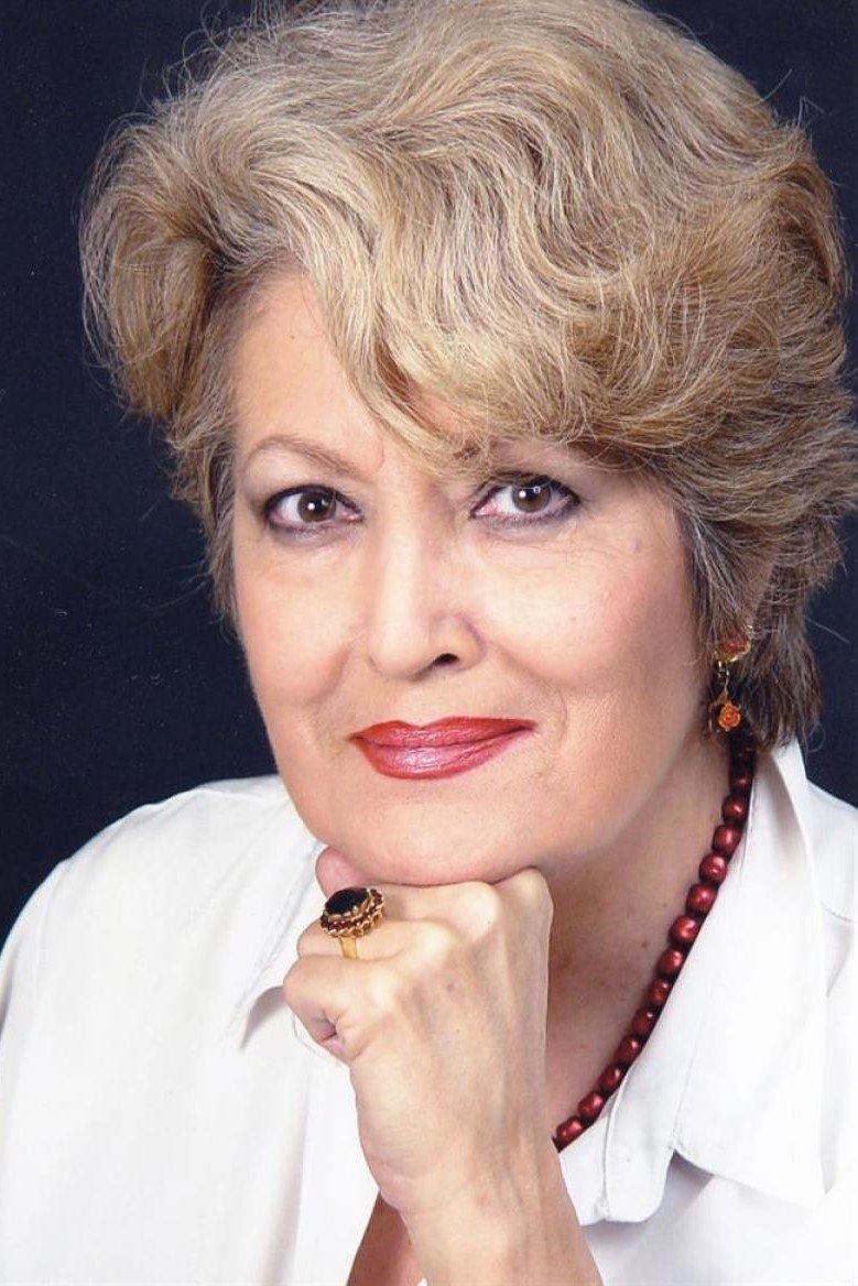 Yolanda Farr backdrop