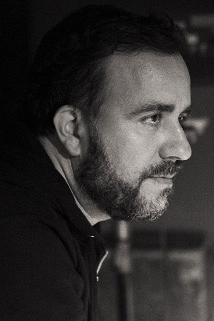 Diego Araujo backdrop