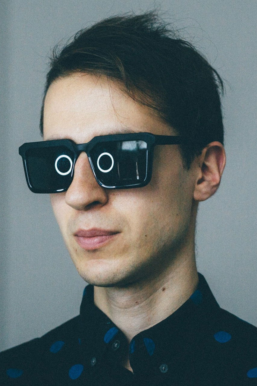 Tomek Ducki backdrop