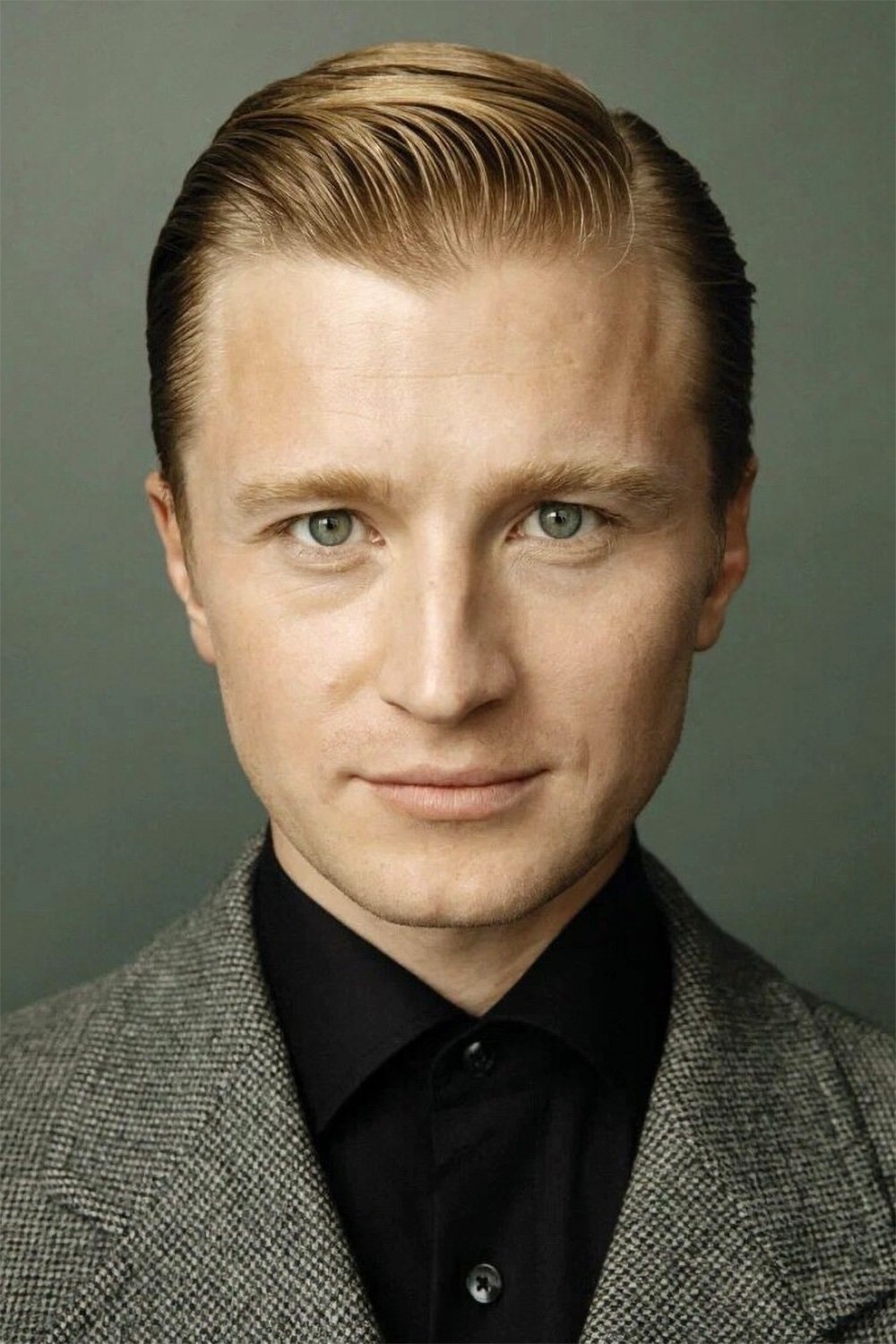 Vyacheslav Chepurchenko backdrop