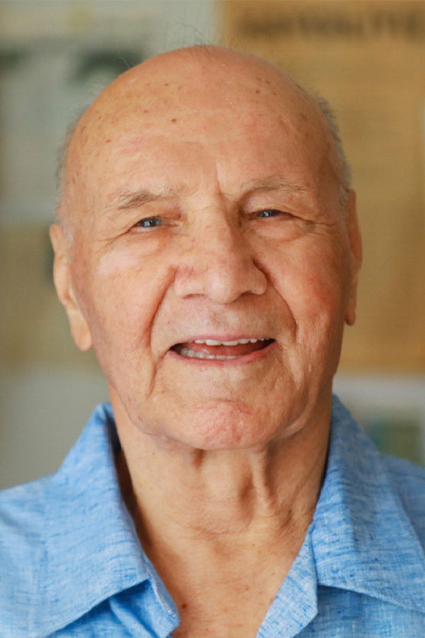 Osman Şahin backdrop