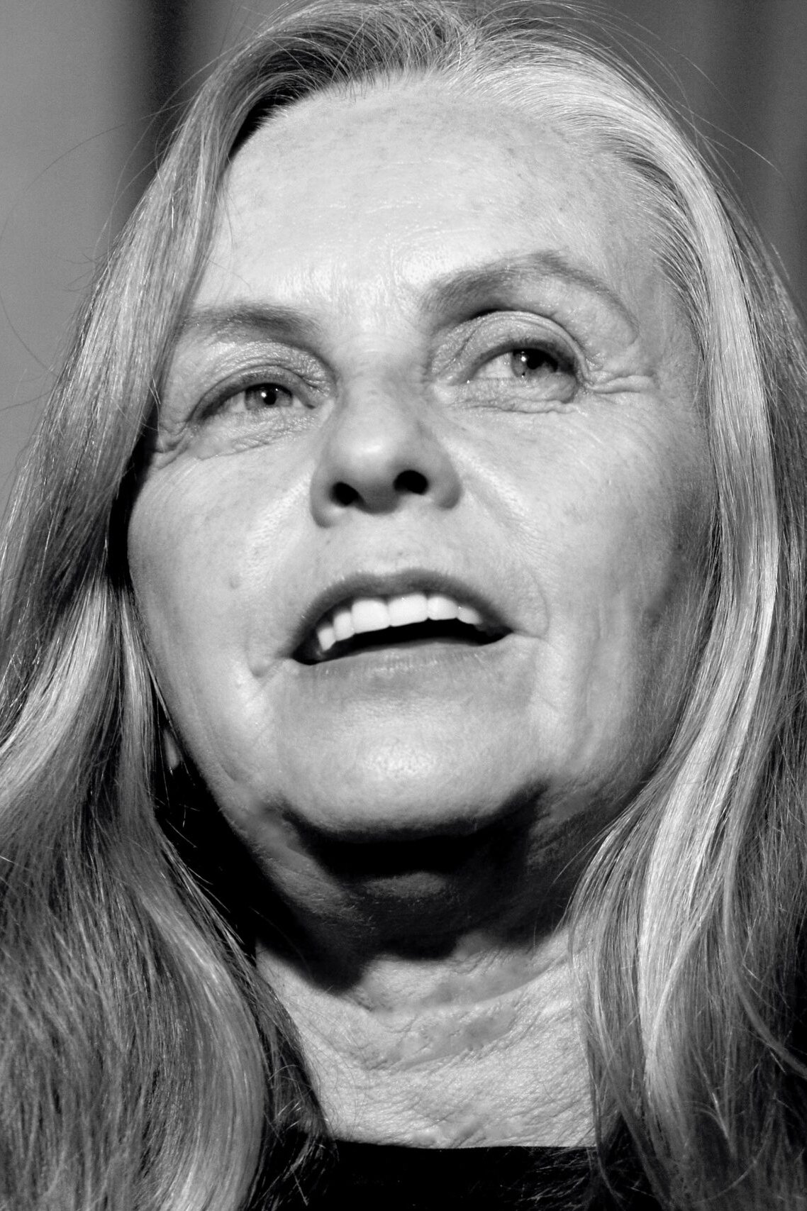 Paula Gaitán backdrop