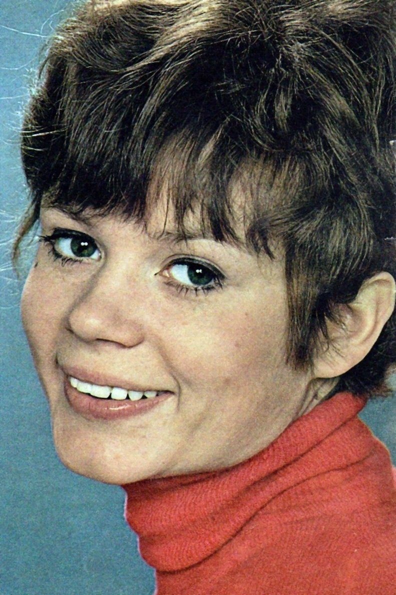 Catherine Lafond backdrop