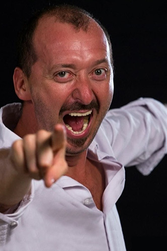 Max Galligani backdrop