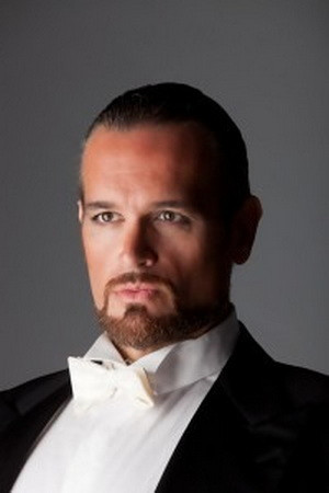 Riccardo Zanellato backdrop