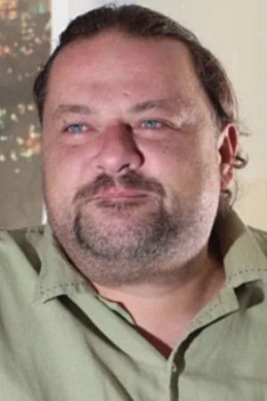 Milan Pavlović backdrop