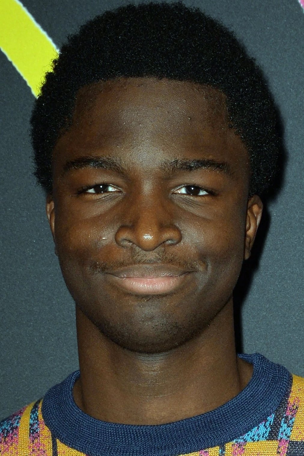 Stéphane Bak backdrop