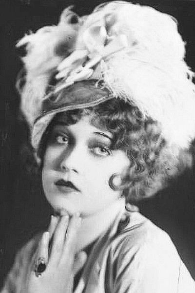 Florenca Li backdrop