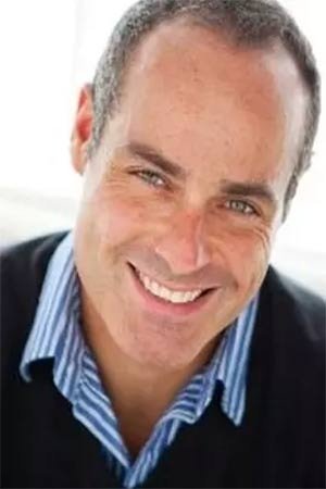 Filip Mëgrejd backdrop