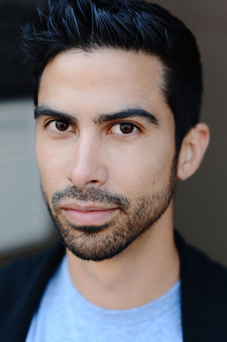 Lenny Hernandez backdrop