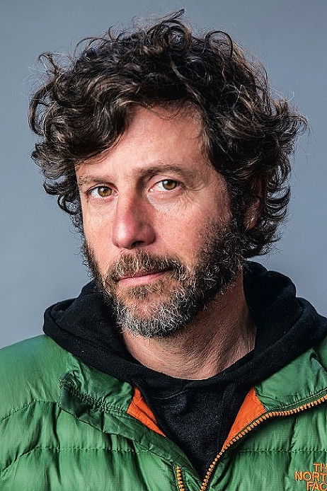 Fábio Mendonça backdrop