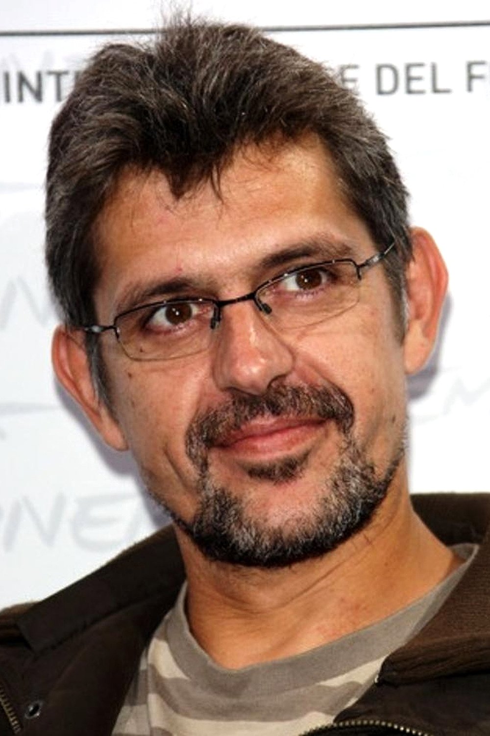 Dominique Monfery backdrop