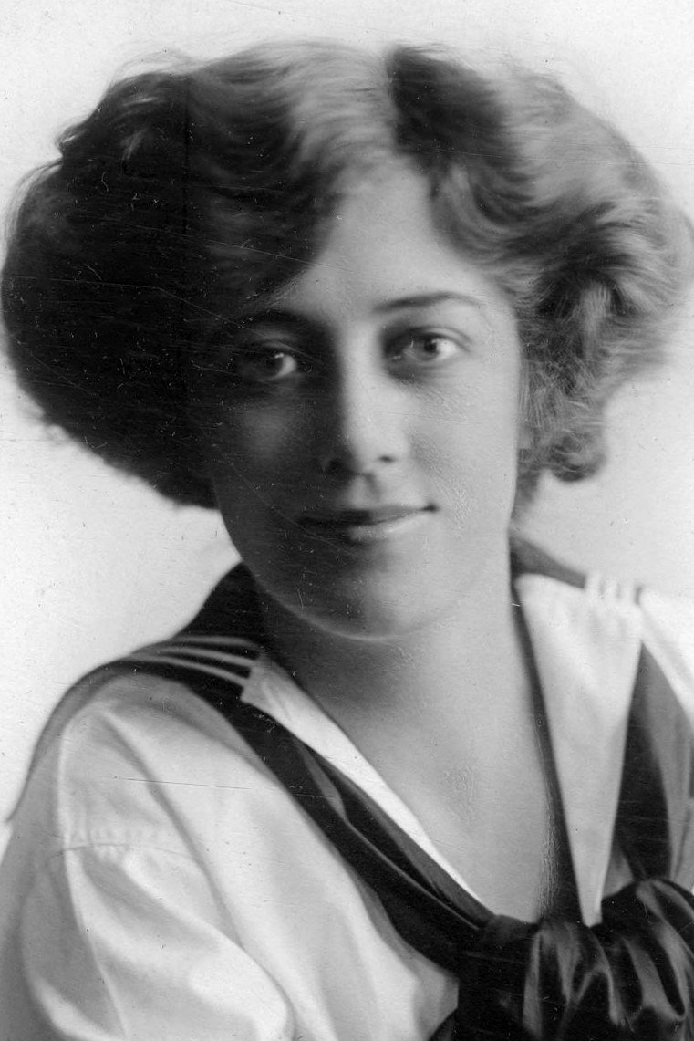 Mary Elizabeth Forbes backdrop