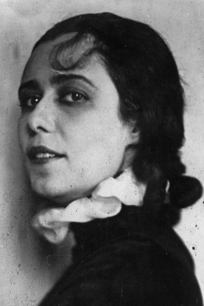 Maria Orska backdrop