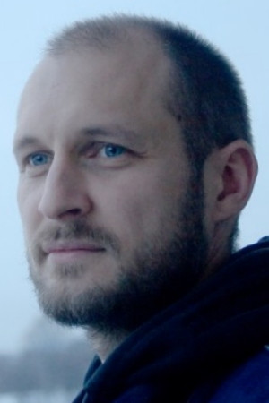 Danijel Voldhajm backdrop