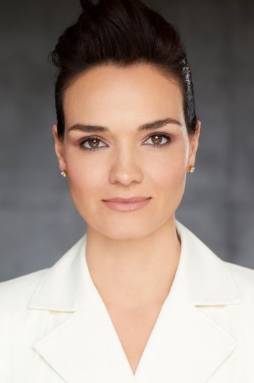 Xheimi Bernadete backdrop