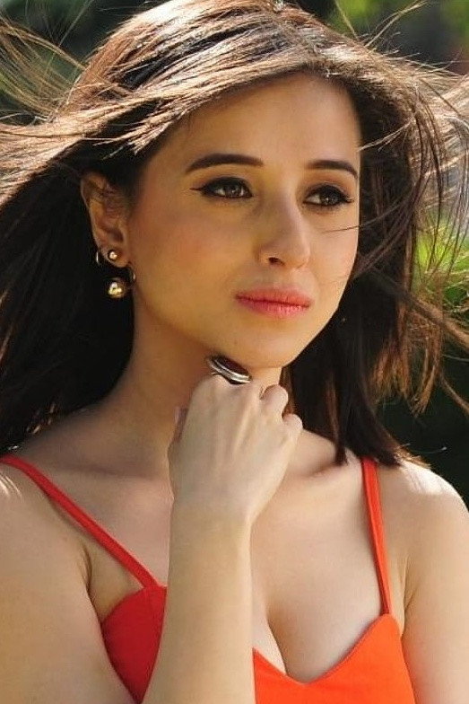 Suzanna Mukherjee backdrop