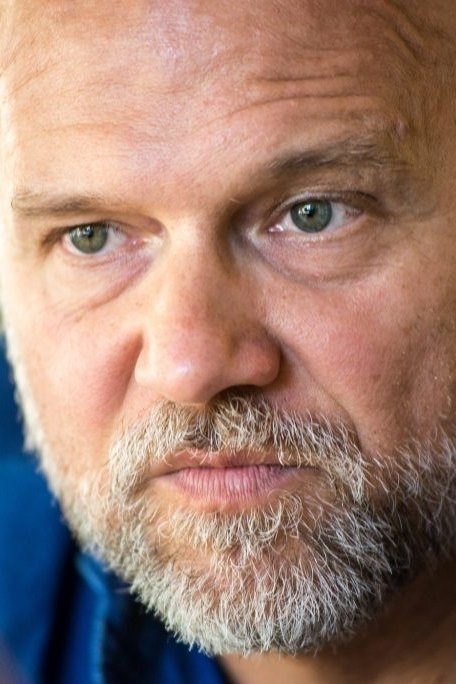 Ferenc Pusztai backdrop