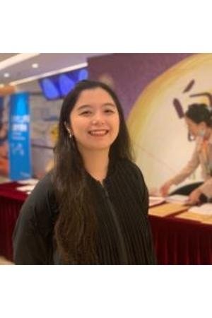 Zhu Yantong backdrop