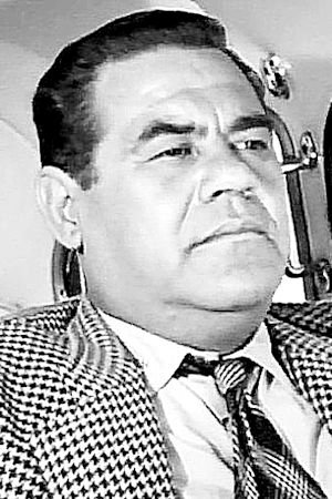 Giorgos Tzifos backdrop