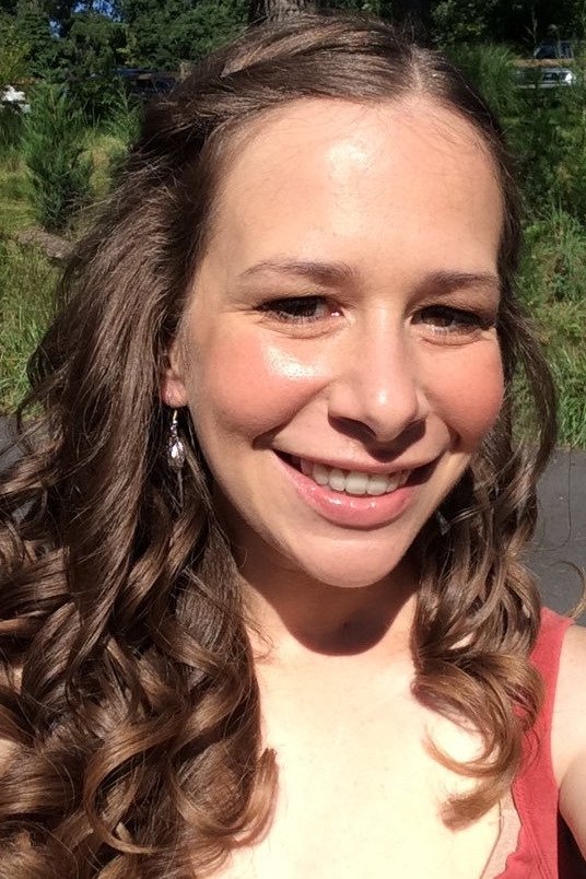 Maggie Tominey backdrop