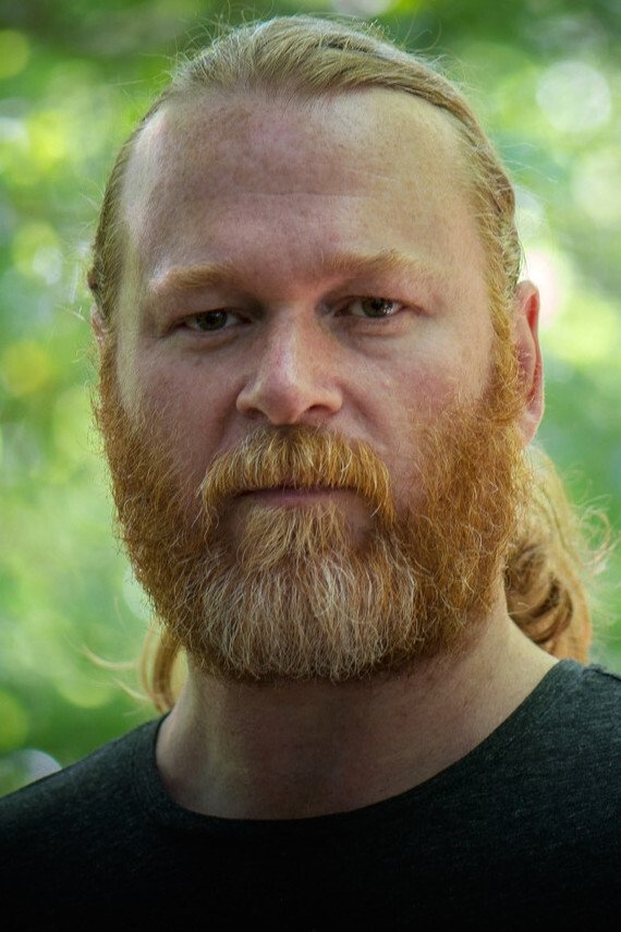 Julian Seager backdrop