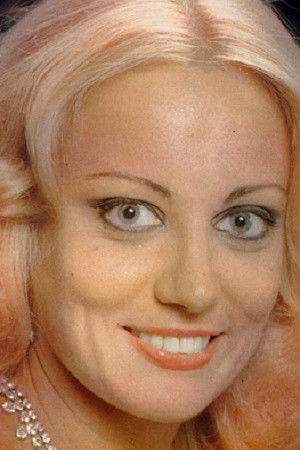 Mary Kyvelou backdrop