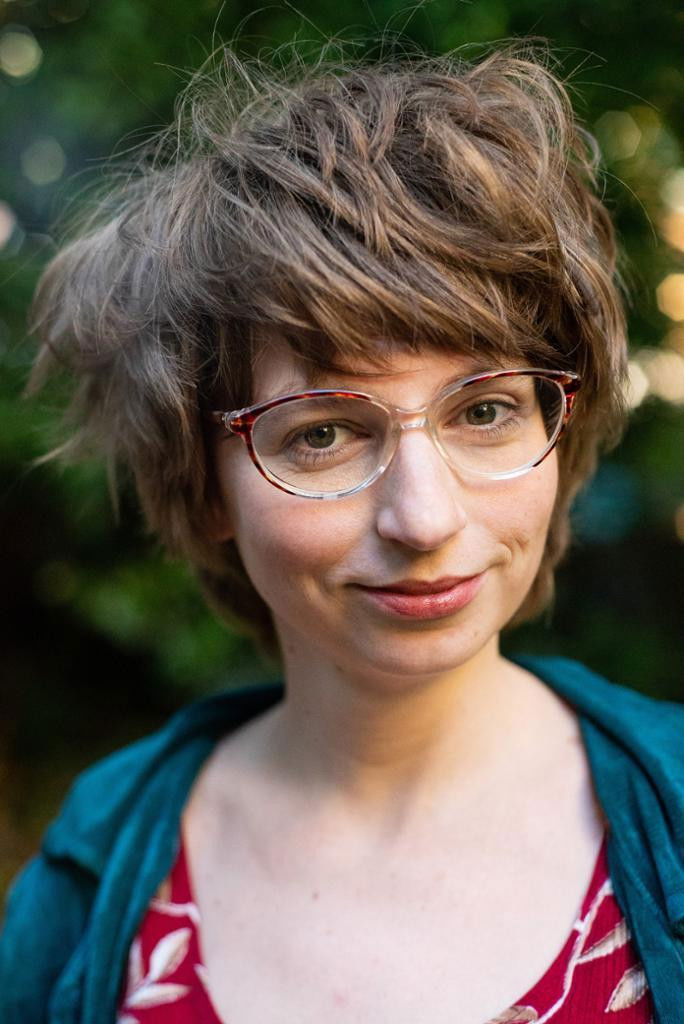 Rosa Friedrich backdrop