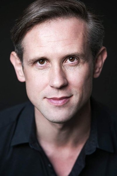 Ian Hallard backdrop