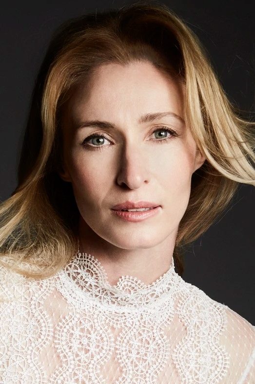 Genevieve O'Reilly backdrop