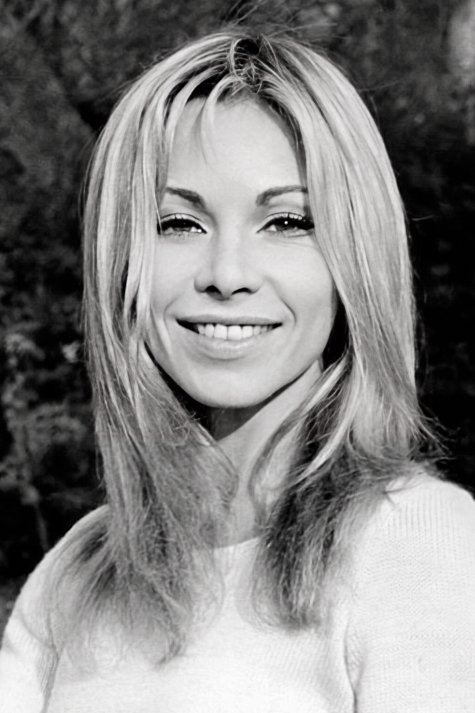 Erika Raffael backdrop