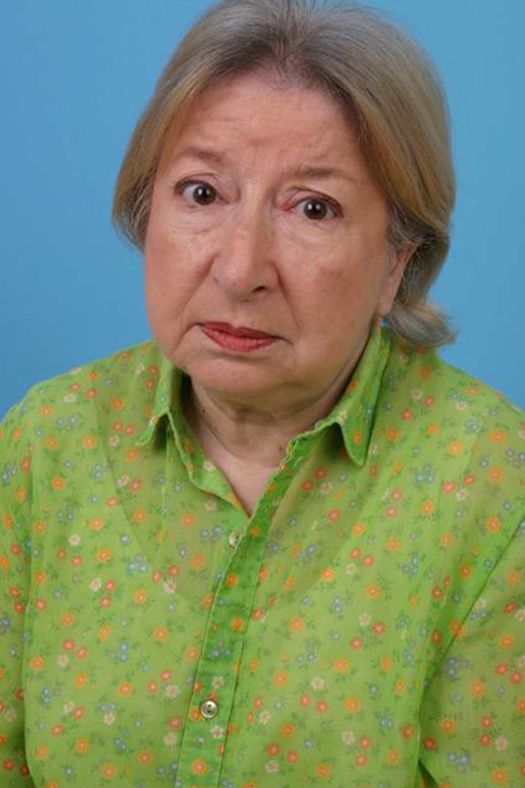 Esin Eden: Esin Eden backdrop