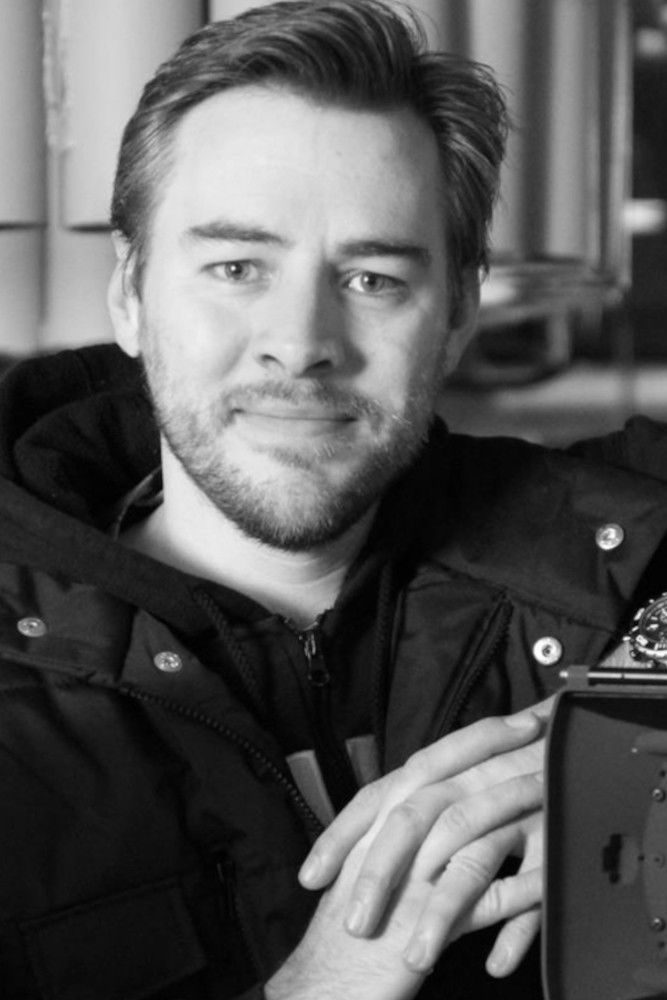 Darren Scales backdrop