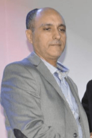 Hicham Regragui backdrop