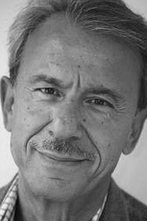 Maurizio D'Agostino backdrop