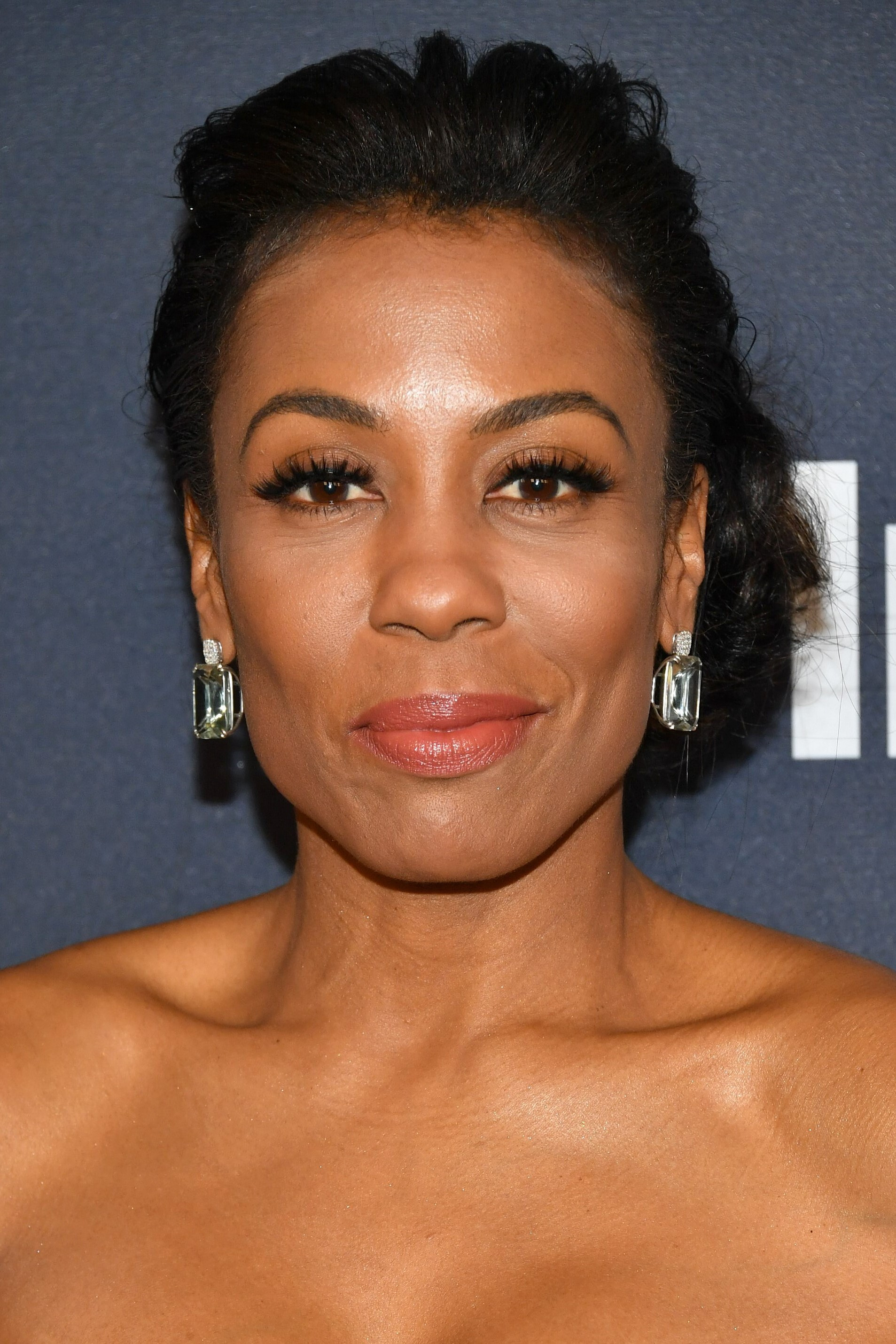 Karen Pittman backdrop