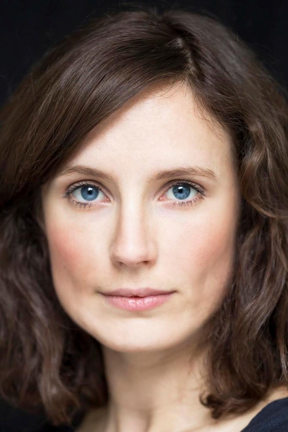 Ella Becroft backdrop