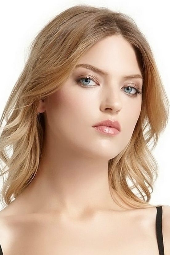 Martha Hunt backdrop