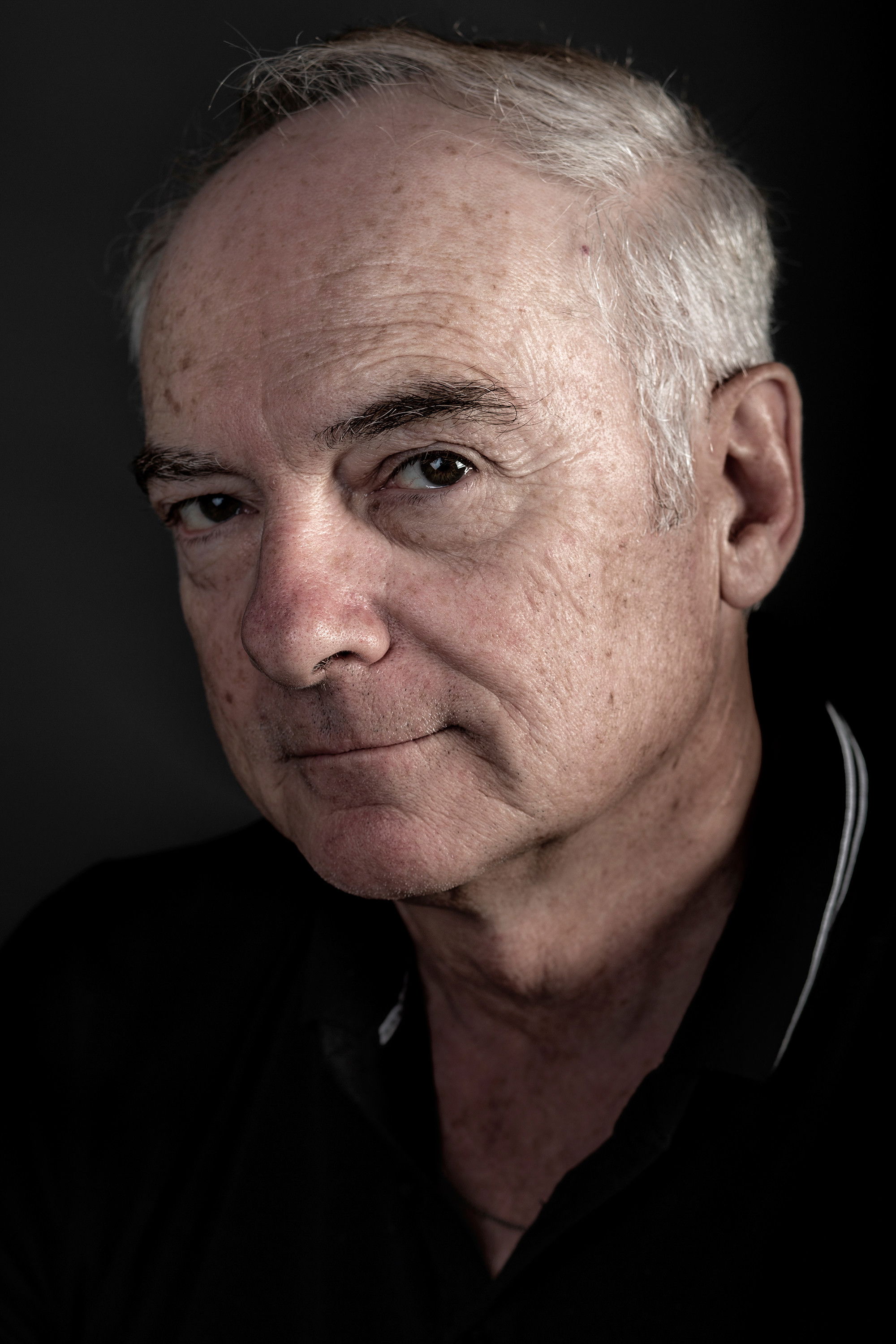 Dominique Denis backdrop