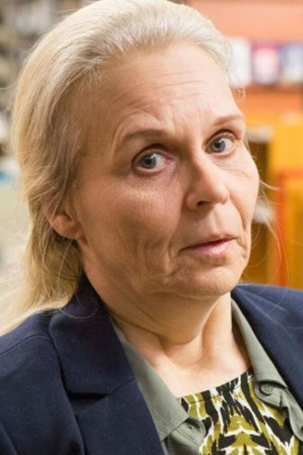 Goele Derick backdrop