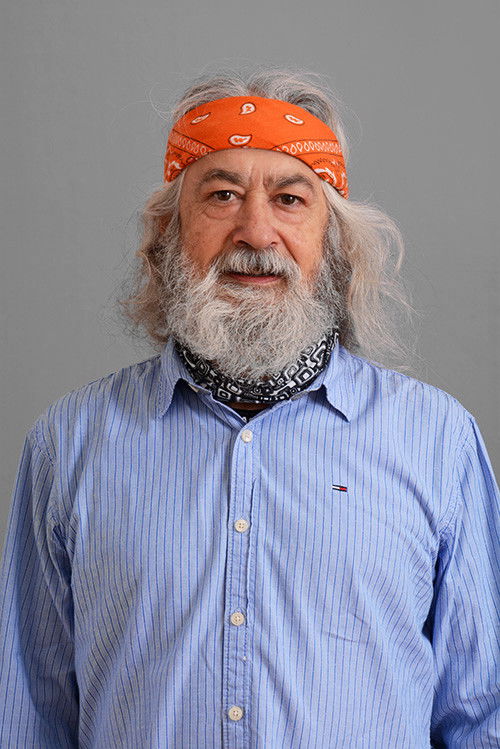 Roberto Gonzalez backdrop