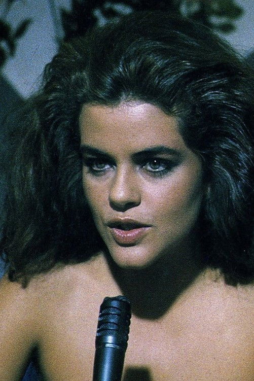 Laura Conti backdrop