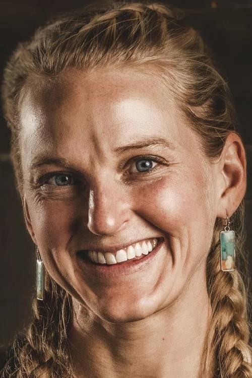 Emily Harrington backdrop