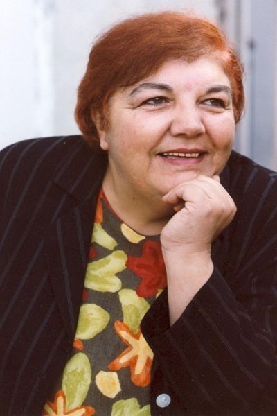 Dorotea Bárcena backdrop